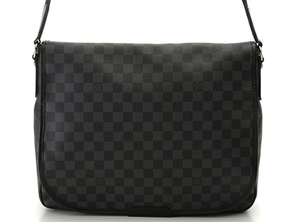 LOUIS VUITTON District Damier Graphite Black Bag Shoulder Commuter around
